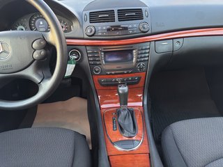 Mercedes-Benz E 200 Kompressor~Automatik~Klimaautomatik~SSD~PDC~ESP~ABS~XENON~STH~EURO 4~TÜV NEU~INSPETION NEU Scheckheft gepflegt~Automatik~STH~PDC - foto 6