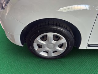 Dacia Logan MCV II Kombi~Servo~Zentral~Allwetterreifen~ Ambiance - bilder 13