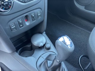 Dacia Sandero 0.9 TCe Stepway Prestig~ Automatik~LAU COSMOS~KLIMA~TEMPO~R-CAM~PDC~el.FH~NAVI~CARPLAY TÜV und AU +INSP. NEU Laureate - bilder 16