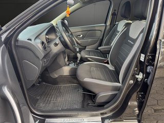 Dacia Sandero Stepway Prestige~II 0,9 Ltr. - 66 kW TCE KAT~KLIMA~AUTOMATIK~KLIMA~R-KAMERA~TEMPO~NAVI~ALLWETTERREIFEN~erst 50 tkm~2 Jahre TÜV NEU  Prestige - bilder 6
