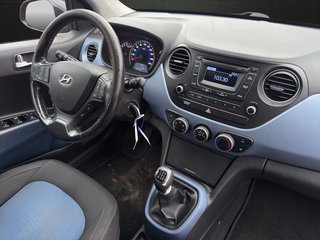 Hyundai i10 FIFA World Cup Edition~H-LENDKRAD-KLIMa~ALU~SHT~PDC~el.FH~TÜV NEU~INSPEKTION NEU - bilder 9