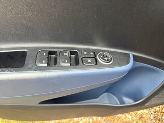 Hyundai i10 FIFA World Cup Edition~H-LENDKRAD-KLIMa~ALU~SHT~PDC~el.FH~TÜV NEU~INSPEKTION NEU - foto 15