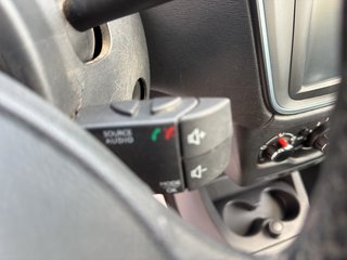 Dacia Dokker Stepway Celebration+SHZ~NAVIGATION~TEMPOM~R.KAMERA~2xSCHEIBETÜR~PDC~TÜV 05.2028 sehr sauber und gut gepflegtes Famielen Fahrzeug - bilder 16