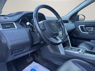 Land Rover Discovery Sport S~2,0D~AWD~AUTOMATIK~KLIMAAUT.~XENON~ALU~LEDER~PDC~R-CAM~SHZ~SPURASIST~AHK~ 2,0 Diesel / Scheckheft/Automatik/4x4/Klimaauto./AHK/Leder/R-Cam/SHZ - bilder 16