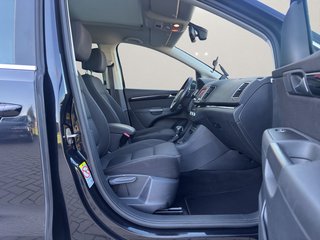 SEAT Alhambra Style~DSG~7 SITZER~PANO~F1 SCHALTUNG~TEMPO~SELBSTPARKEN~KLIMAAUTOM.~SHT~AUTOMATIK~XENON~KURVENLICHT~PDC~NAVI~R-KAMERA~AHK~TÜV NEU~INSP.NEU el. Seitentür öff-schließen - Sportliche Sitze - foto 8