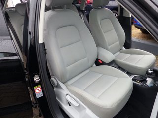 Audi Q3 1.4 TFSI Automatik*PANORAMADACH*NAVI*SHZ* - foto 4