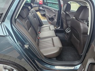 Skoda Superb Combi L&K*LEDER*XENON*PDC*SHZ*AHK*NAVI* - photo 6