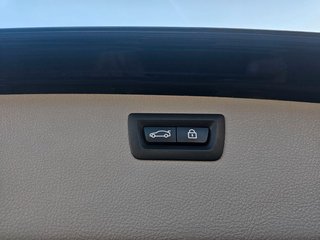 BMW 320 d Sport Line*PANO*AHK*SPORTSITZE*PDC*SHZ* - foto 5