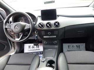 Mercedes-Benz B 180 CDIAutomatik*URBAN*NAVI*SHZ*TEMPOMAT* - bilder 1