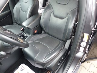 Jeep Cherokee Limited 4WD*NAVI*KAMERA*SHZ*AHK*XENON* - photo 1