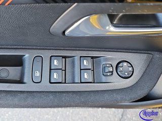 Peugeot e-208 Active Pack   Sitzheizung PDC Navi DAB - bilder 2