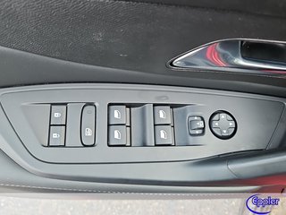 Peugeot 308 Allure Pack   130 EAT8 Kamera SHZ Navi ACC - bilder 2