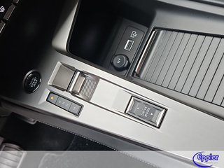 Peugeot 308 Allure Pack   130 EAT8 Kamera SHZ Navi ACC - bilder 8