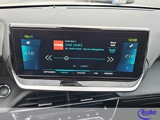 Peugeot e-208  GT Pack Kamera Alcantara Panodach PDC - bilder 7