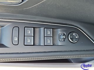 Peugeot 3008  GT 130 EAT8 PanoDach Navi AHK Kamera - foto 2