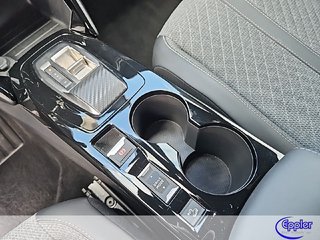 Peugeot 2008 Allure  130 EAT8 Kamera Navi SHZ Keyless - bilder 6