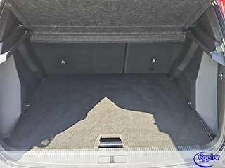 Peugeot 2008 Hybrid 136 Allure   e-DSC6 Navi SHZ PDC - foto 7