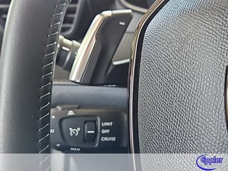 Peugeot 2008 Hybrid 136 Allure   e-DSC6 Navi SHZ PDC - foto 11