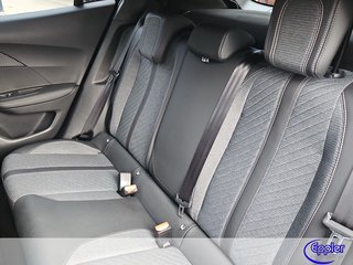 Peugeot 2008 Hybrid 136 Allure AHK Navi Kamera SHZ - bilder 10