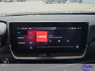 Peugeot 2008 Hybrid 136 Allure AHK Navi Kamera SHZ - bilder 8