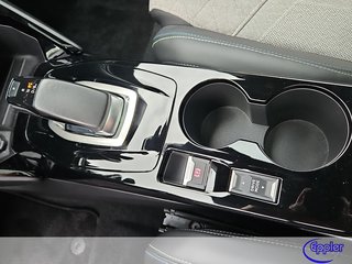 Peugeot e-2008 GT Pack Kamera Panodach Navi ACC SHZ - bilder 4