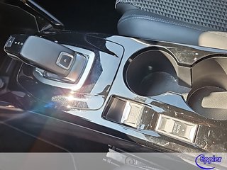 Peugeot 2008 Allure 130 EAT8 GT Line AHK Kamera Navi ACC - bilder 4