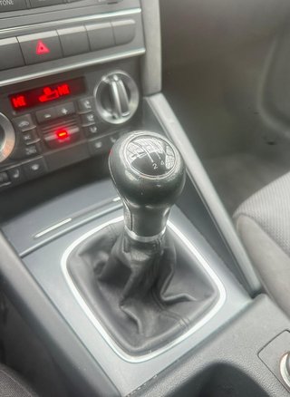 Audi A3 Sportback 1.2 TFSI Attraction  EINPARKHILFE/AHK - foto 11