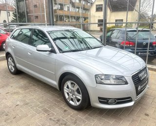 Audi A3 Sportback 1.2 TFSI Attraction  EINPARKHILFE/AHK - foto 12