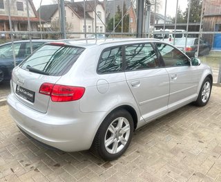 Audi A3 Sportback 1.2 TFSI Attraction  EINPARKHILFE/AHK - foto 13