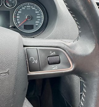 Audi A3 Sportback 1.2 TFSI Attraction  EINPARKHILFE/AHK - foto 9