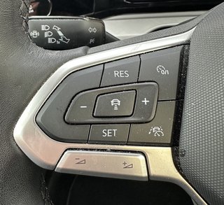 Volkswagen Golf VIII 1,5 TSI ACT Life  1.HAND/NAVI/SPURHAL. - photo 1