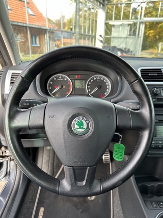 Skoda Roomster Scout  SHZ TEMPOMAT KLIMA TÜV NEU - bilder 6