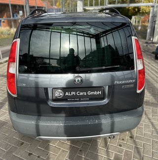 Skoda Roomster Scout  SHZ TEMPOMAT KLIMA TÜV NEU - bilder 10