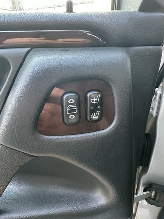 Mercedes-Benz E 320 4Matic  TÜV/EXTREM GUT AUSGESTATTET - photo 13