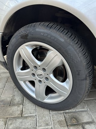 Mercedes-Benz E 320 4Matic  TÜV/EXTREM GUT AUSGESTATTET - photo 16