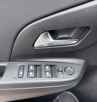 Opel Corsa F 1.2 Turbo GS-Line SPORT  CarPlay/Panorama - bilder 23