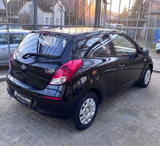 Hyundai i20 1.2 FIFA World Cup Edition  GANZJAHRESREIF./TÜV. - photo 7