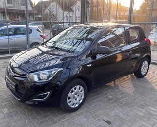 Hyundai i20 1.2 FIFA World Cup Edition  GANZJAHRESREIF./TÜV. - photo 12