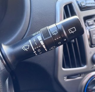 Hyundai i20 1.2 FIFA World Cup Edition  GANZJAHRESREIF./TÜV. - photo 9