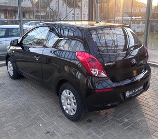 Hyundai i20 1.2 FIFA World Cup Edition  GANZJAHRESREIF./TÜV. - photo 15