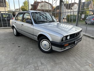 BMW 320 Used vehicle for sale