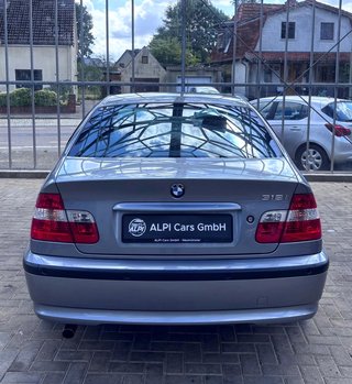 BMW 318 i AUTOMATIK Edition Lifestyle  SITZHEIZ./TÜV NEU - bilder 1
