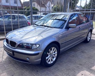 BMW 318 i AUTOMATIK Edition Lifestyle  SITZHEIZ./TÜV NEU - bilder 18