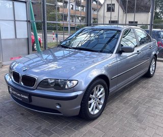 BMW 318 i AUTOMATIK Edition Lifestyle  SITZHEIZ./TÜV NEU - bilder 11