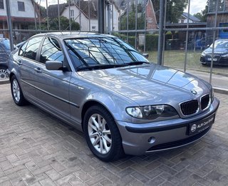 BMW 318 i AUTOMATIK Edition Lifestyle  SITZHEIZ./TÜV NEU - bilder 13