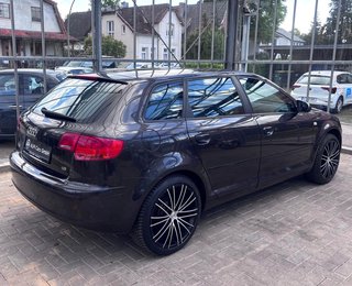 Audi A3 1.6 FSI Sportback  EINPARKHILFE/SITZHEIZ./TEMP. - foto 13