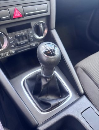 Audi A3 1.6 FSI Sportback  EINPARKHILFE/SITZHEIZ./TEMP. - foto 2