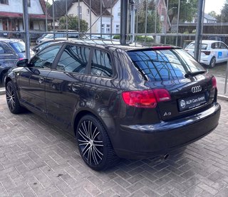 Audi A3 1.6 FSI Sportback  EINPARKHILFE/SITZHEIZ./TEMP. - foto 19