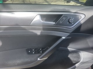 Volkswagen Golf VII 1.2 TSI Lounge  AUTOMATIK/CARPLAY/SITZH. - bilder 11