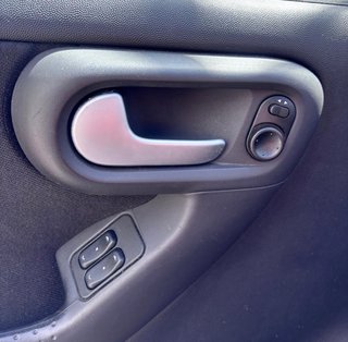 Opel Corsa C 1.0 Edition  TÜV + ÖLWECHSEL NEU - bilder 8